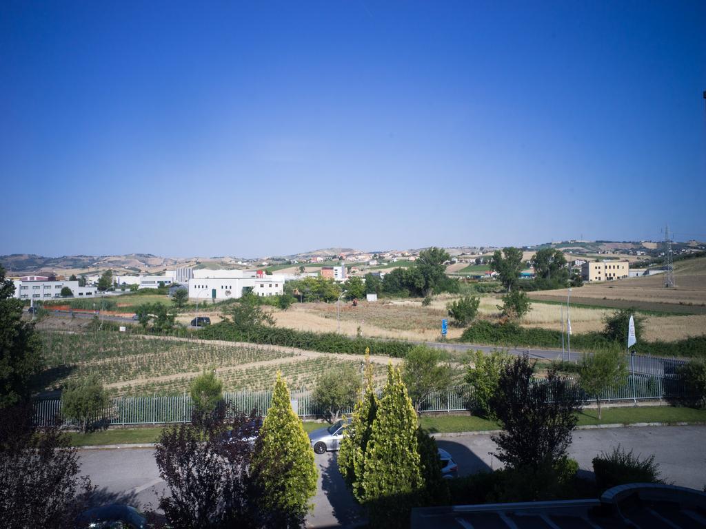 Select Hotel